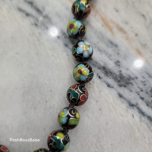 Vintage Black Cloisonné Bead Necklace with Floral Motif & Filigree Clasp - Picture 6 of 7